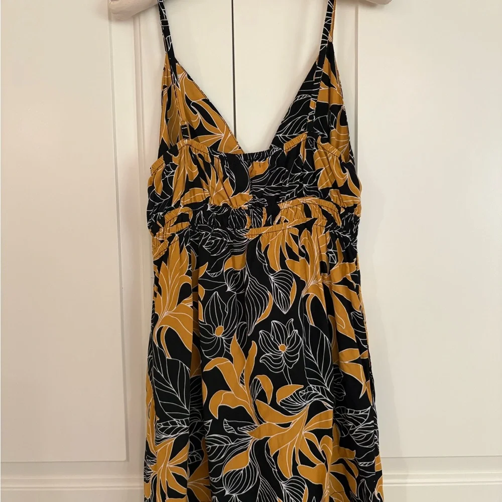 Women’s gathered waist v neck strap slipdress - Picture 3 of 6